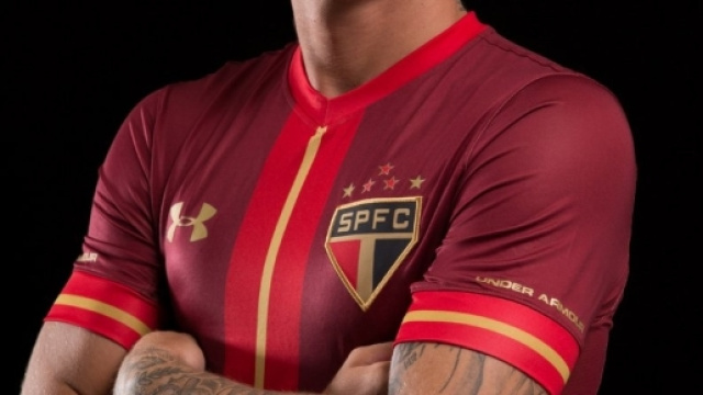 Lyanco conteso tra la Juventus e il Torino