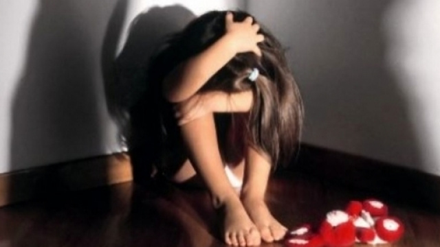 Maltrattamenti alla figlia, Merlara: arrestato il padre - padovaoggi.it