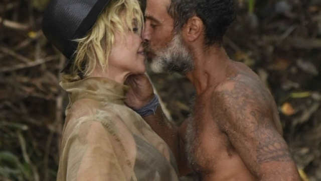 Paola e Raz da soli sull'isola