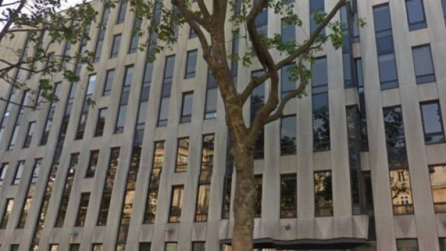 Paris : explosion d'une enveloppe pi&eacute;g&eacute;e au si&egrave;ge du FMI, un ... - leparisien.fr