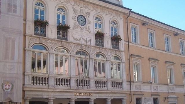 Il Comune di Mondov&igrave; alla fiera dell'educazione di Genova ... - targatocn.it