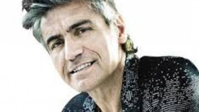 Luciano Ligabue, cantante tour made in Italy