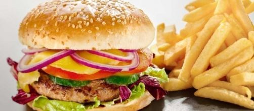 Conhe&ccedil;a op&ccedil;&otilde;es para comer de gra&ccedil;a em restaurantes