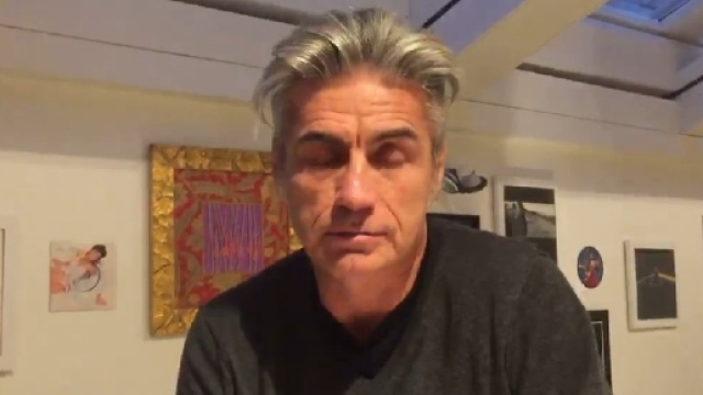 Edema alle corde vocali per Ligabue: rinviate le date di Roma ... - lucianoligabuefanclub.com