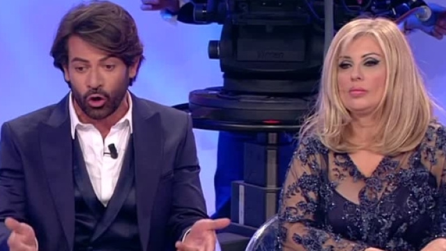 Uomini e Donne Video - uominiedonnenews.it