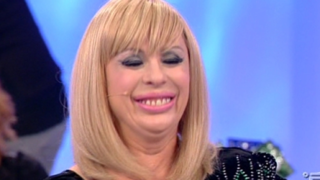 Uomini e Donne replica 18 marzo