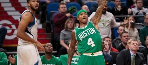 Isaiah Thomas anot&oacute; 31 puntos frente a los Cavaliers