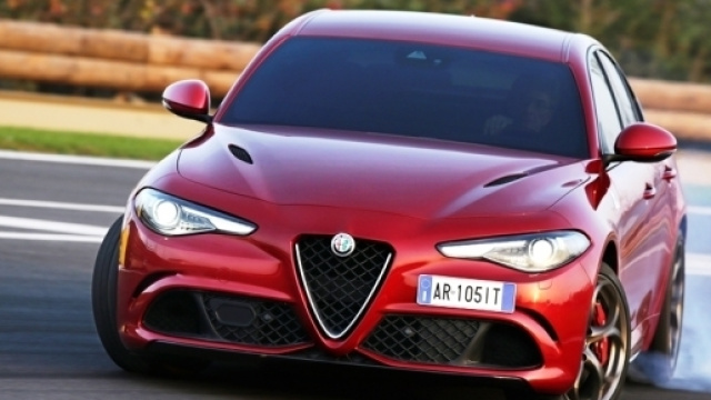 Alfa Romeo Giulia Quadrifoglio: il test di Clarkson per il ... - sportfair.it