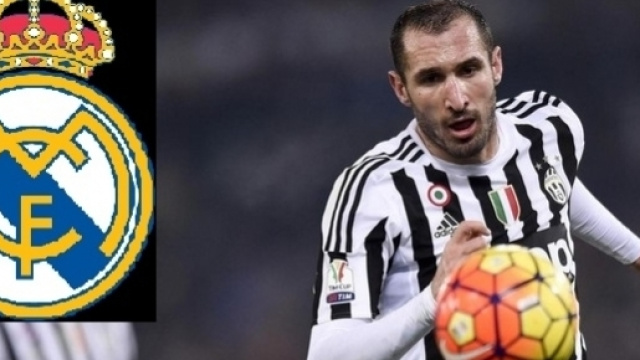 Calciomercato Juventus: maxi offerta del Real Madrid per Chiellini