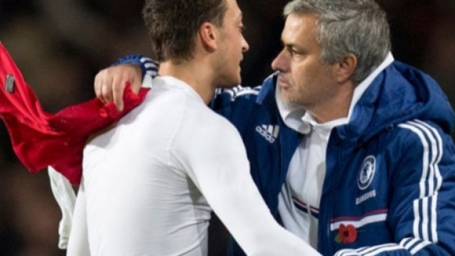 CLASH&nbsp;: &Ouml;zil revient sur sa relation avec Mourinho au Real Madrid&nbsp;!