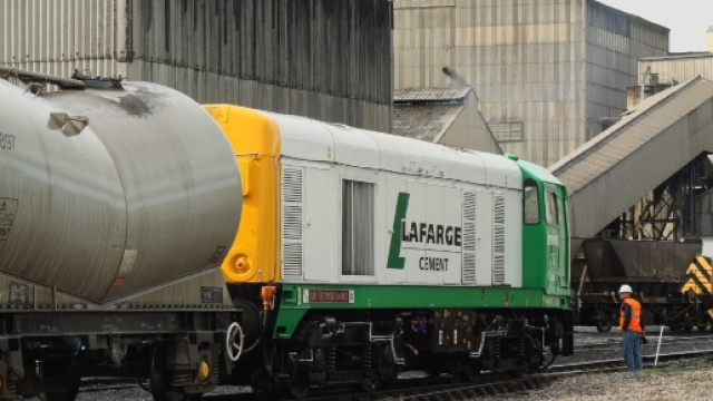 Lafarge - ciment usine - CC BY