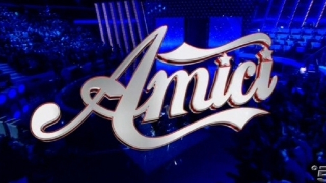 Amici 2017: tutte le emozioni della registrazione della prima puntata del serale.