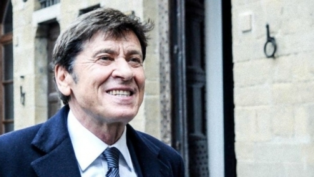 Gianni Morandi scrive un messaggio commovente.