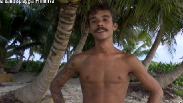 Isola: Eva Grimaldi &egrave; sicura che Moreno sia sull' 'Isola dei Primitivi'