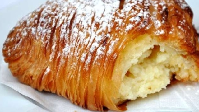 Sfogliatella riccia: la ricetta tradizionale.