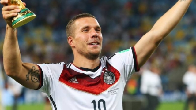 Calciomercato Juventus, occasione di fine estate: Podolski e ... - calciomercatonews.com