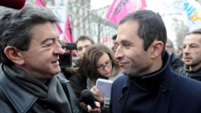 Jean-Luc M&eacute;lenchon passe devant Beno&icirc;t Hamon