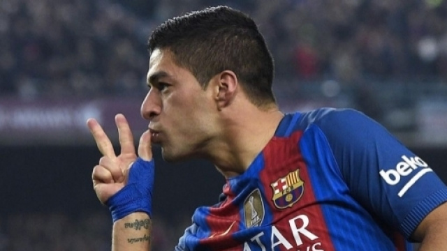 Luis Suarez d&eacute;voile le secret de son fameux bandage au poignet