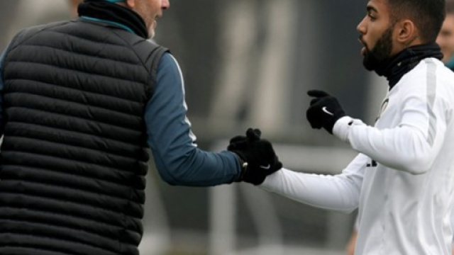 Pioli e Gabigol a confronto durante un allenamento dell'Inter