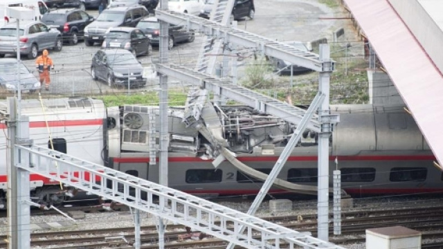 Treno italiano deraglia a Lucerna, sette feriti - avvenire.it