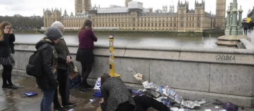 PM Modi condemns London 'terror attack', says India stands with UK ... - hindustantimes.com