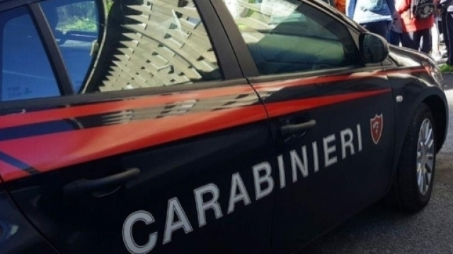 'Carabinieri per un giorno': piccoli alunni delle elementari in visita al comando
