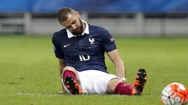 Karim Benzema s'agace de sa situation trouble en &eacute;quipe de France.