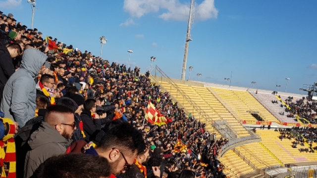 Una foto dello stadio "Via del mare".