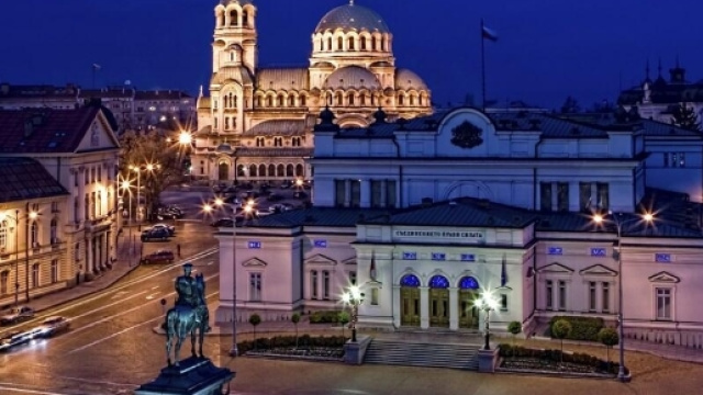 Veduta di Sofia, una delle 4 citt&agrave; proposte per break pasquali con voli a meno di 50 euro