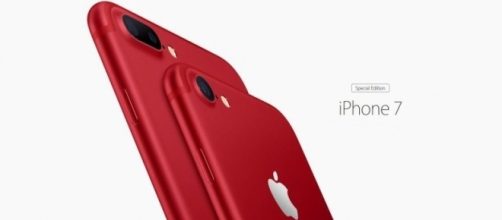 Red iPhone 7 via Youtube, iJustine channel https://www.youtube.com/watch?v=_wSXBkoCTzM