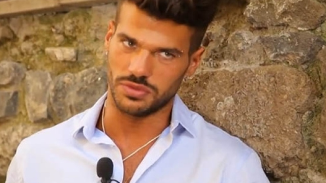 Claudio Sona su instagram torna a postare parole ambigue