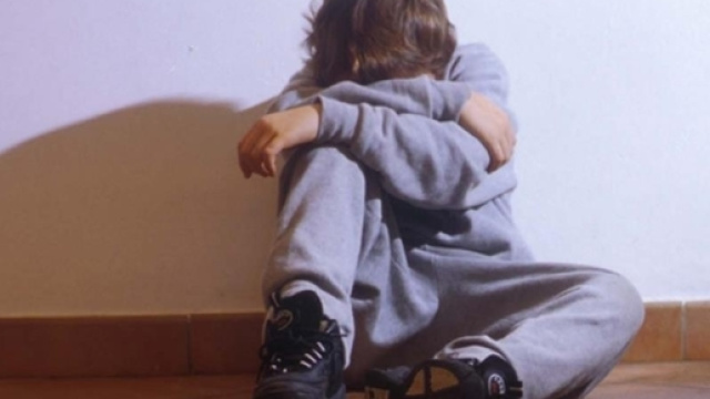 con disabilit&agrave; mentale violentato da branco di coetanei per anni