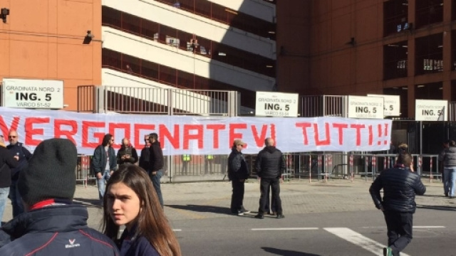 Genoa, la Nord contesta il presidente Preziosi