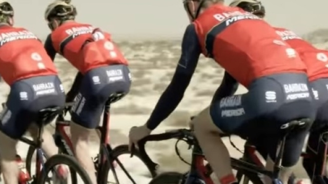 Il Team Bahrain Merida in allenamento