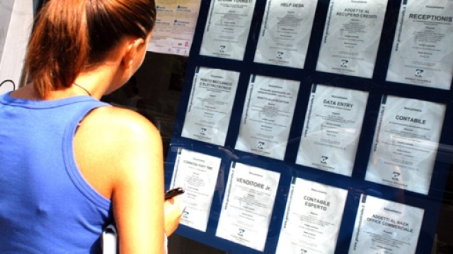 Lavoro, aboliti i voucher: ecco i contratti a chiamata fanpage.it