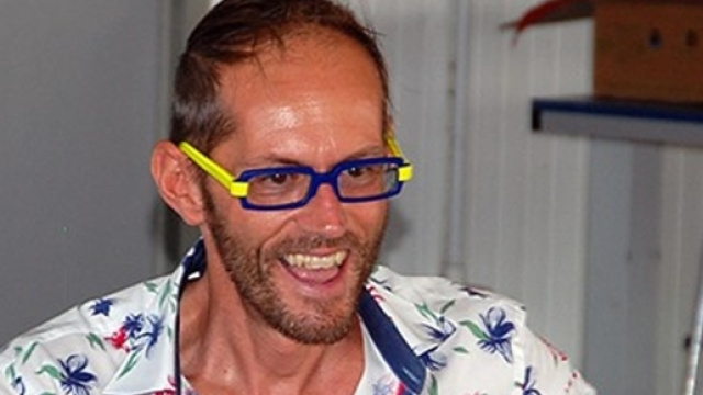 Un sorridente e felice Leonardo Cenci