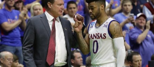 Bill Self will look to Frank Mason III and his Jayhawks teammates to defeat Oregon on Saturday. [Image via Blasting News Image Library/inquisitr.com]