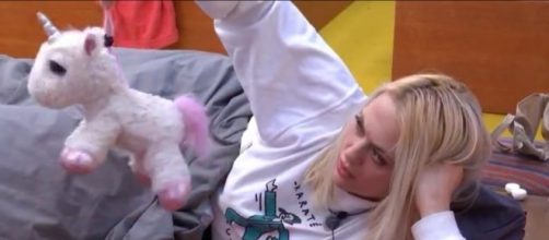 Daniela no parece dispuesta a perder a su aliado, Marco, en beneficio de Alyson