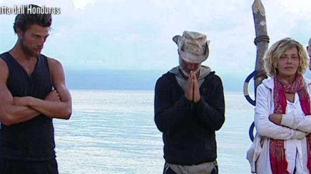 Isola dei Famosi 2017: tensione tra Eva Grimaldi e Moreno.