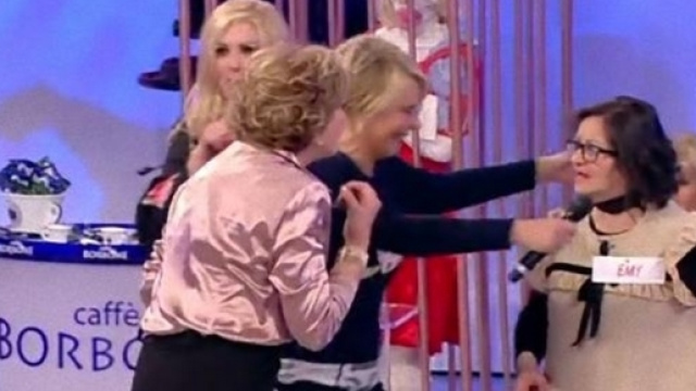 Gemma e Graziella litigano interviene Maria