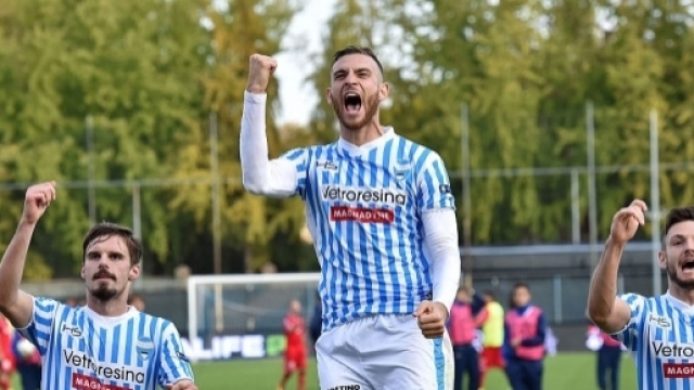 Gli estensi esultano. Fonte: mediagol.it