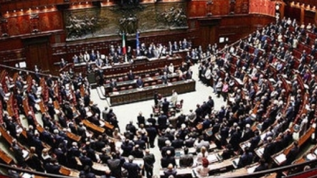 Ultime notizie pensioni, sabato 25 marzo: Ape social, doppia finestra per le domande ma rischio caos