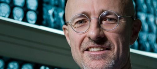 First Human Head Transplant Set For December 2017 - lolwut.com