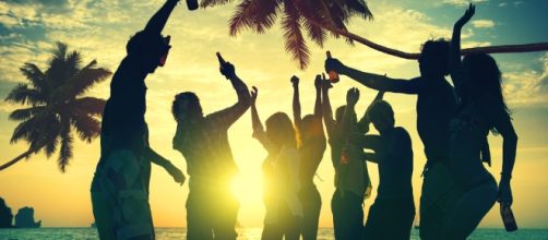 Mother sent thank-you note to police for arresting teen - Photo: Blasting News Library - parents.com