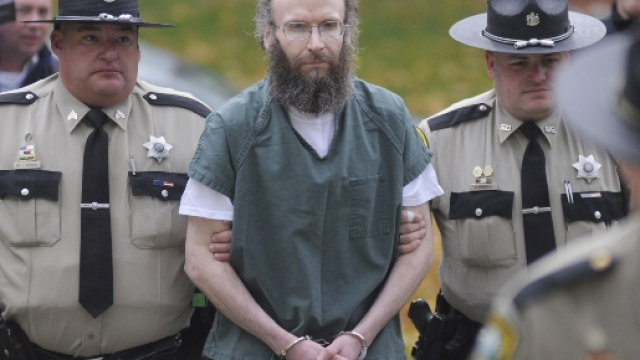 Christopher Knight al momento dell'arresto.