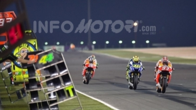 MotoGp 2017 in Qatar, orari tv Sky-Tv8 della gara di oggi 26 marzo