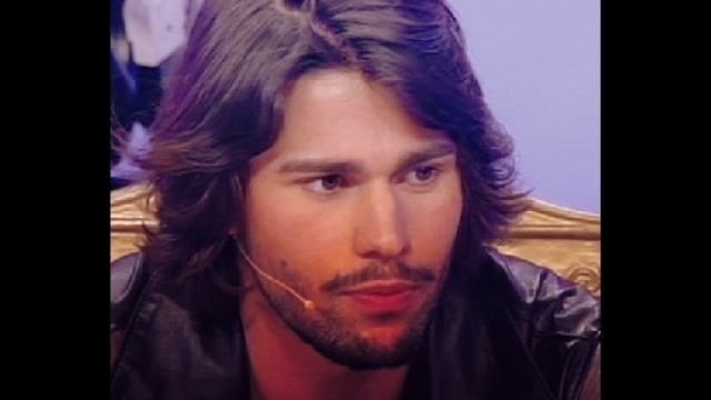 Uomini e Donne: Luca Onestini confuso sulla scelta