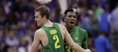 NCAA tournament live updates: Gamecocks, Tar Heels join the Final ... - latimes.com