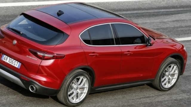 Alfa Romeo Stelvio, oltre 6.000 test drive: ora servono contratti - yellowmotori.it