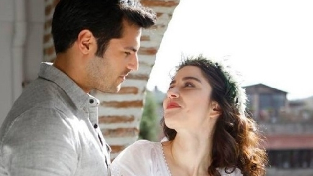 Ayaz e Oyku torneranno su canale 5, molto probabilmente la prossima estate